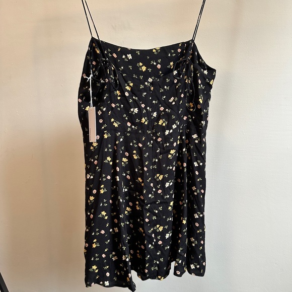 Reformation Sarah Dress - Picture 3 of 11